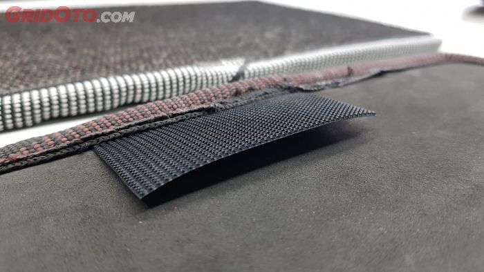 Velcro Sebagai Perekat Karpet Mobil Pengganti Pinhole