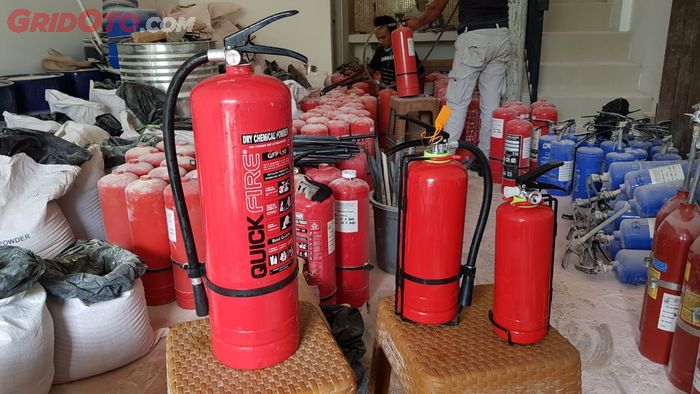 Alat Pemadam Api Ringan (APAR) Serbuk Ukuran Tabung 1 Kg, 2 Kg, dan 6 Kg yang Dijual  CV Agung Jaya Sejahtera