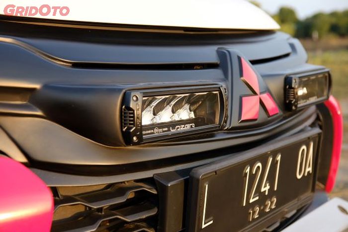 Spotlight Lazer Lamp, konon baru pertama di Indonesia nih!