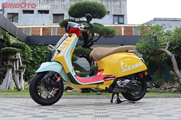 Vespa Primavera Sean Wotherspoon ini pakai sokbreker elektrik, unik dan canggih! 