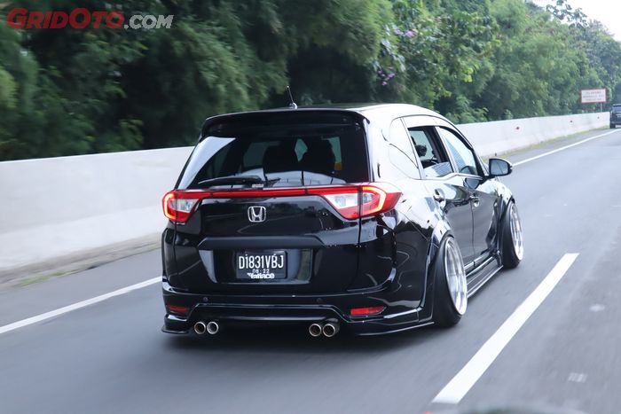 Honda BR-V tampil klimis dengan kaki-kaki 'melata'.