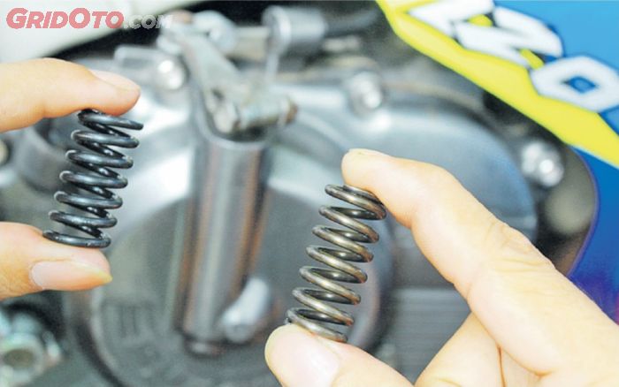 Ilustrasi substitusi per kopling Suzuki Satria 120R