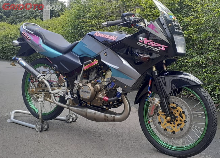 Kawasaki Ninja R pakai knalpot DBS Thailand