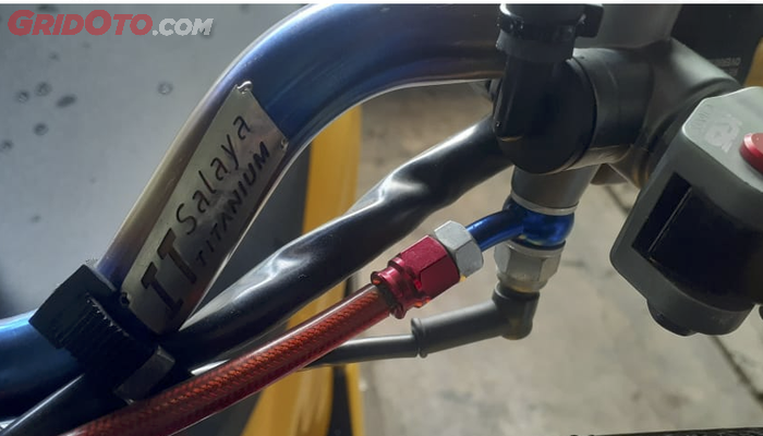 Setang standart digantikan setang IT Salaya berbahan Titanium