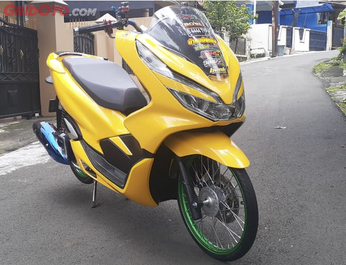 Honda PCX150 Bumble Bee