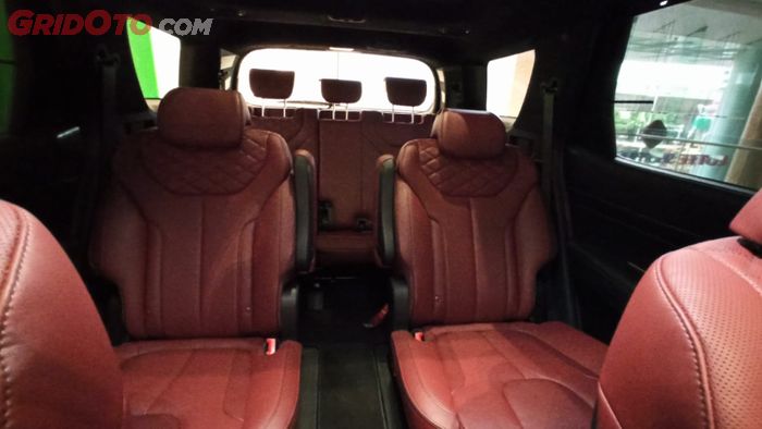 Jok baris kedua Hyundai Palisade model captain seat