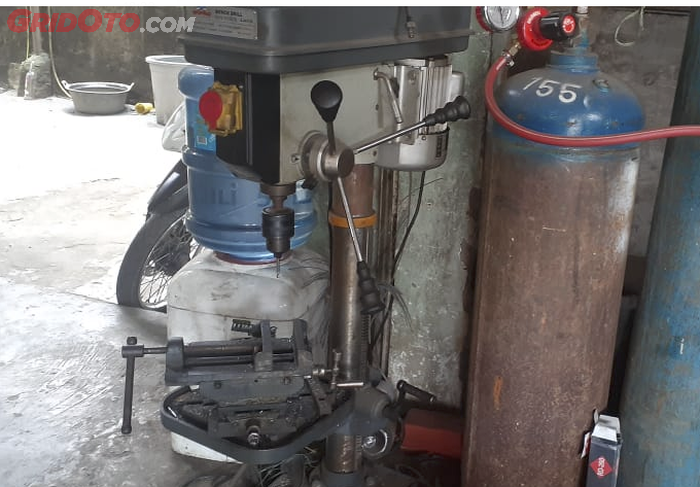 Mesin bor bengkel BMC motor