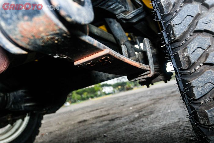 Penyegaran pada kaki-kaki dengan suspensi per daun