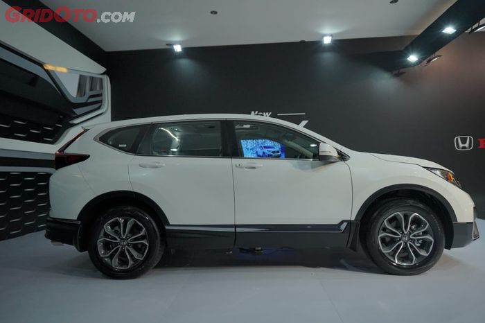 Sisi samping Honda CR-V facelift