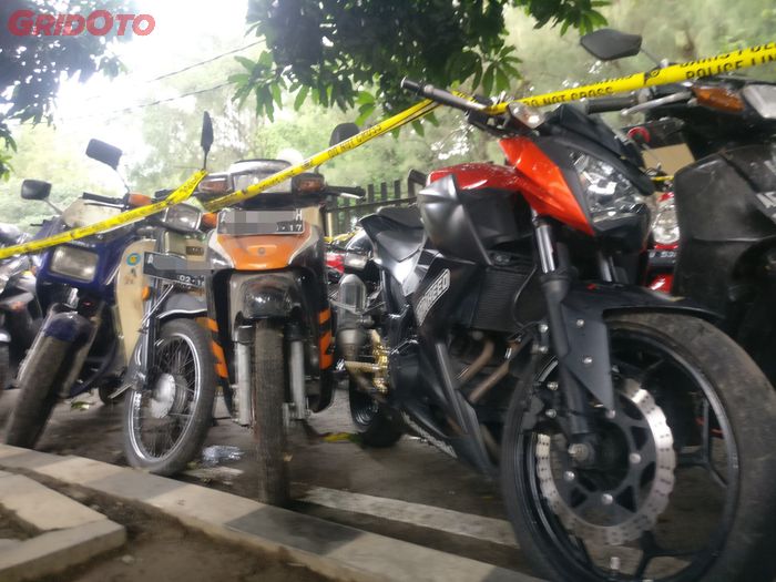 Tak hanya motor 2-tak, Kawasaki Z250 juga jadi barang sitaan