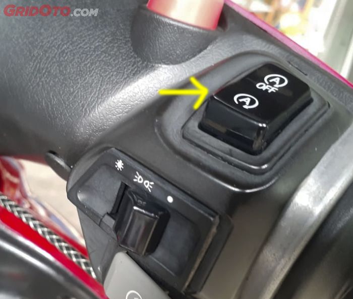 Yamaha Mio pasang saklar Yamaha NVX Thailand/ Yamaha Aerox di Indonesia