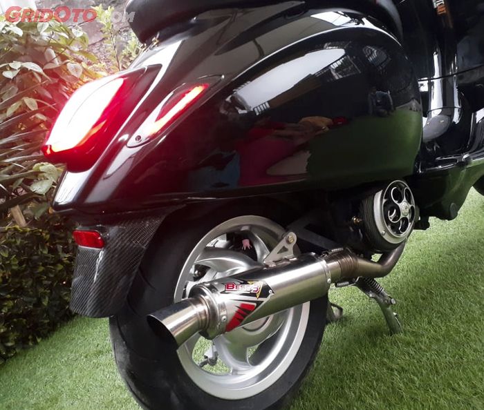 Mesin berontak 170 cc, Vespa Sprint ini pasang knalpot racing Best3