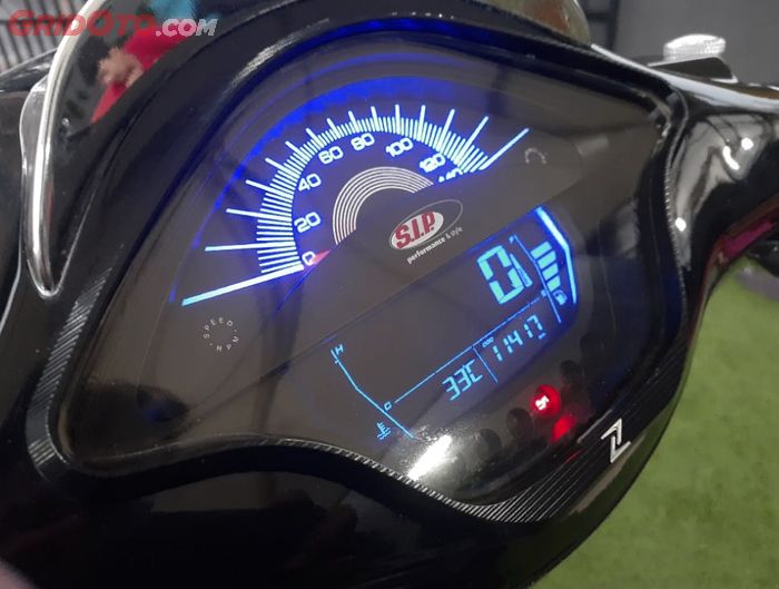 Speedometer pakai SIP digital dan lampu depan custom LED