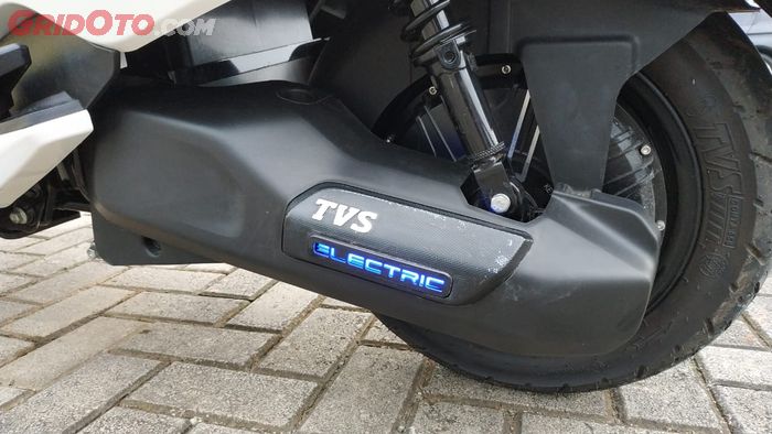 TVS iQube menggunakan dinamo hub drive bertenaga 4 kW 