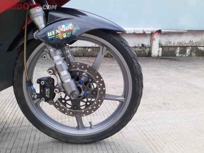 Sektor pengereman Yamaha Nouvo pakai kaliper rem Kitaco 2pot black