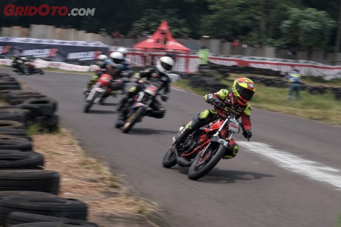 Berikut hasil lengkap Race 1 dan 2 dari 16 kelas balap road race H Putra Indonesia Cup Prix 2021 Subang.