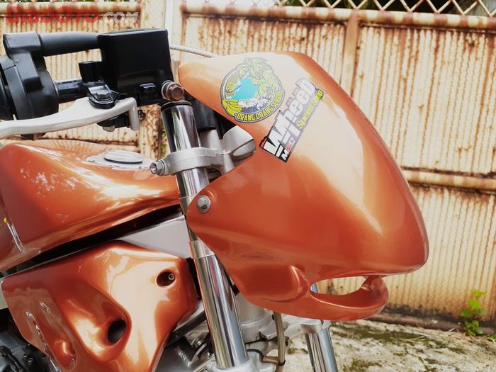 Kawasaki Ninja R pakai Batok lampu buta  Honda Dash