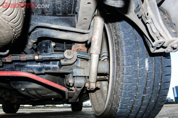 Kaki-kaki custom Avanza lama