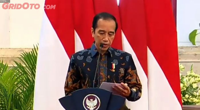 Jokowi resmikan penyelenggaraan IIMS Hybrid 2021.