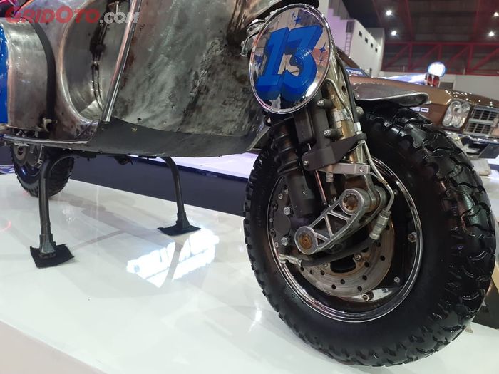 Sokbreker depan Vespa Sprint pakai sokbreker Vespa Excel