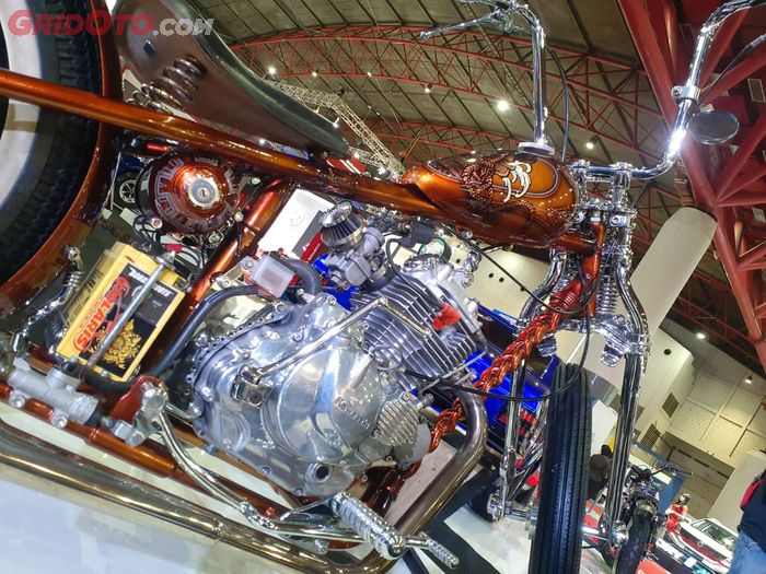 Chopper custom pertahankan mesin orisinal Kawasaki Binter 200cc