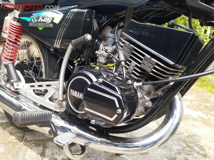 Jeroan mesin Yamaha RX-King full diganti baru hanya menyisakan crankcase bawaan motor