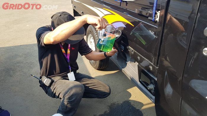 Uji Efisiensi Bahan Bakar DFSK Super Cab Menggunakan Metode Fuel to Fuel