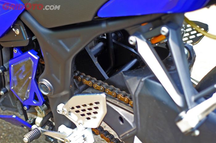 r25 swing arm