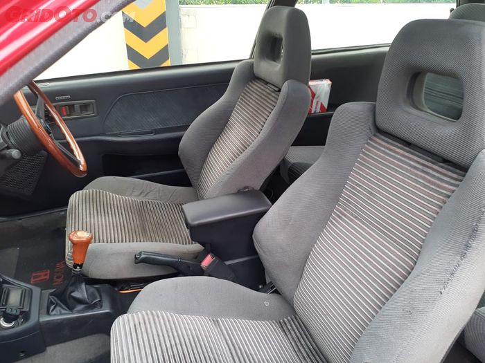 Jok penumpang depan orisinal Honda Civic EF9