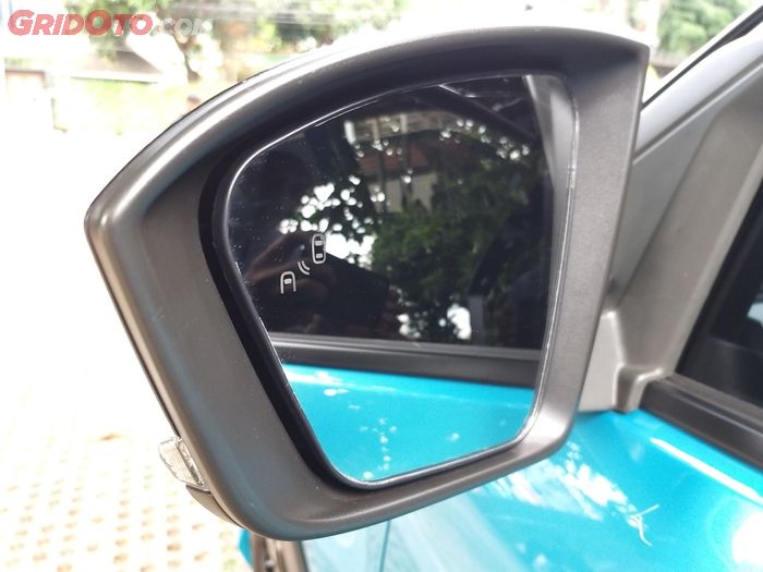 Blind spot monitoring Toyota Raize GR TSS