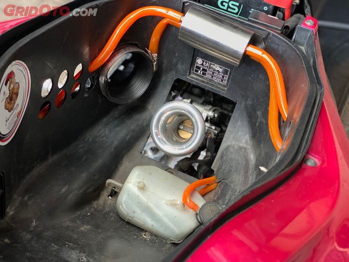 Tips modifikasi motor Yamaha NMAX dan Aerox 155 pasang intake downdraft.