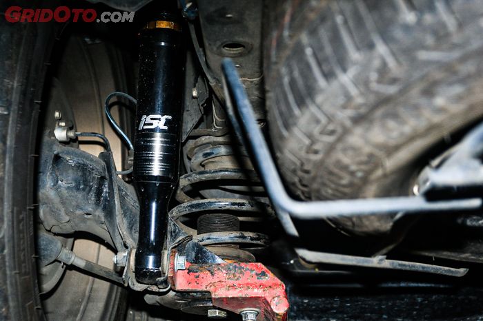 Kaki-kaki Honda BR-V Prestige sudah pakai coilover