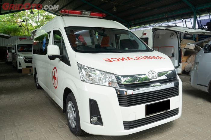 Toyota HiAce Premio dirasa tepat jadi basis ambulans Covid-19 VIP buatan Baze