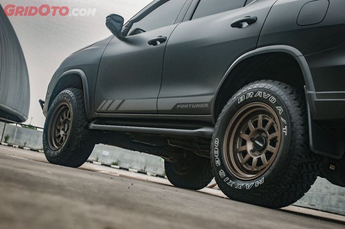 Pasang ban A/T dari Maxxis