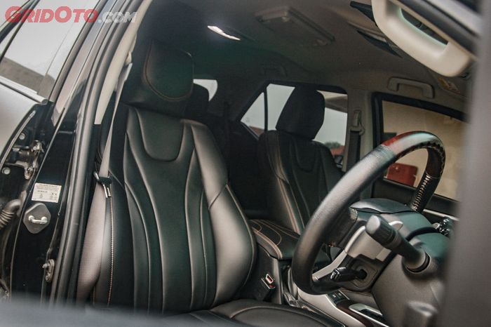 Audio dan interior modifikasi Toyota Fortuner VRZ didandani total