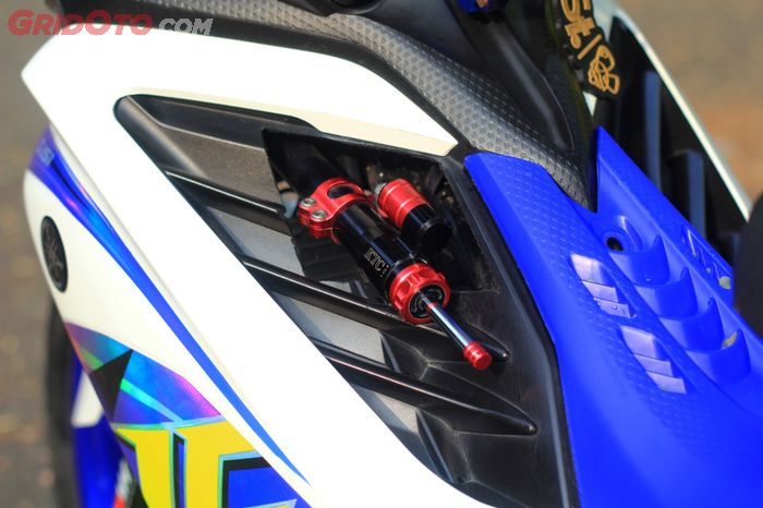 Steering damper KTC dipaksa tembus bodi demi bergaya komorod, totalitasss&hellip;