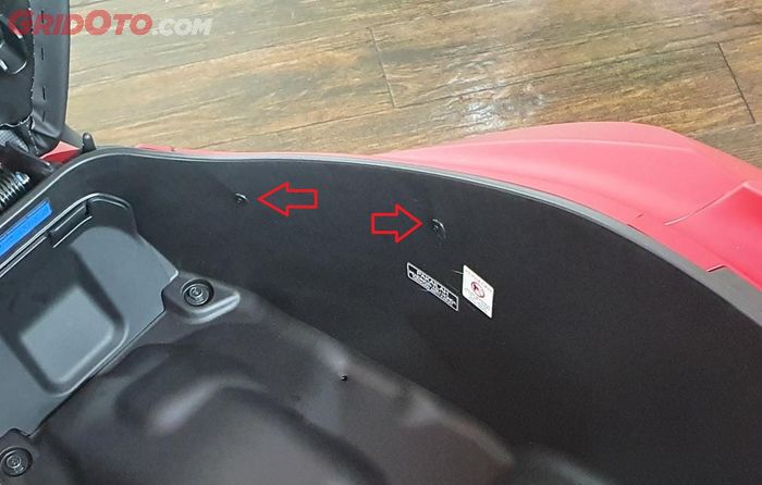 Ilustrasi penggunaan baut rivet di bodi motor Honda
