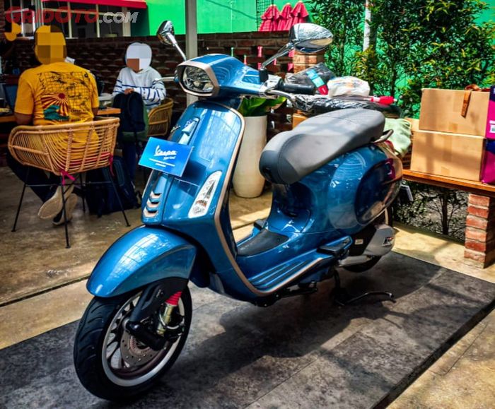 10th Anniversary Vespa Sprint 150 i-get ABS Limited Edition.