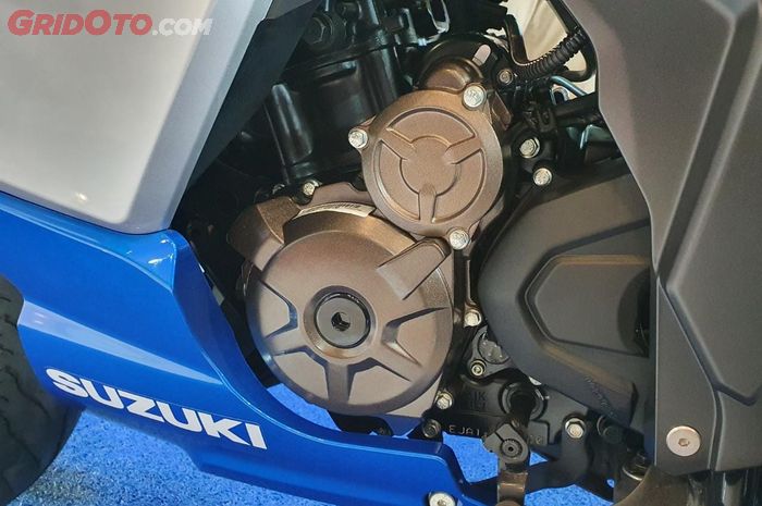 Mesin Suzuki Gixxer 250 SF, 1 silinder dengan oil cooler