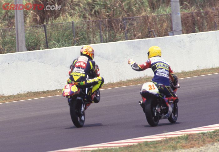 Aksi Valentino Rossi di Sentul, GP Indonesia 1997