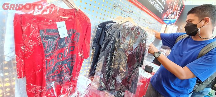 Kaos merchandise resmi MotoGP Mandalika yang dijual Rp 500 ribu