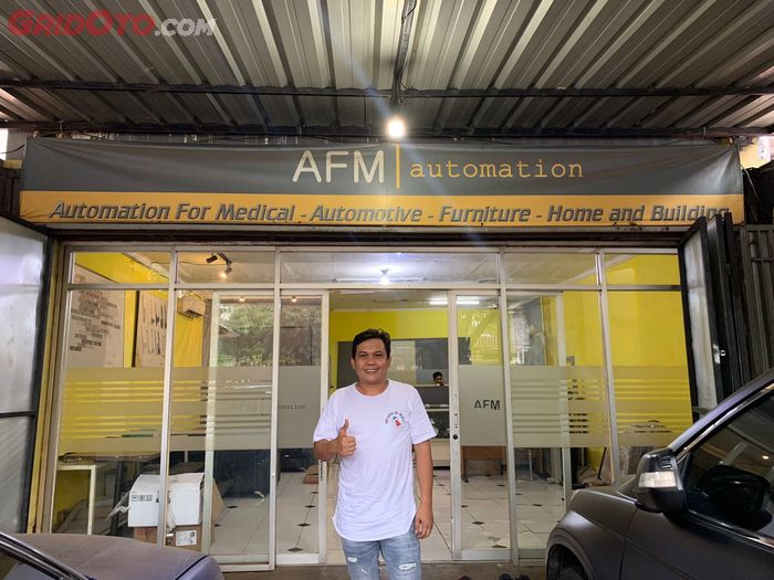 Barry, bos AFM Automation di Duren Sawit, Jakarta Timur