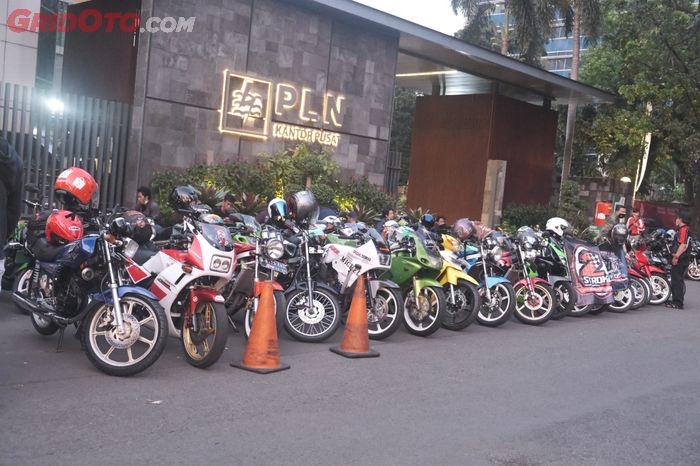 Jakarta dibuat ngebul, buka bersama 2 Stroke Lovers Indonesia 2022 dihadiri ratusan motor.