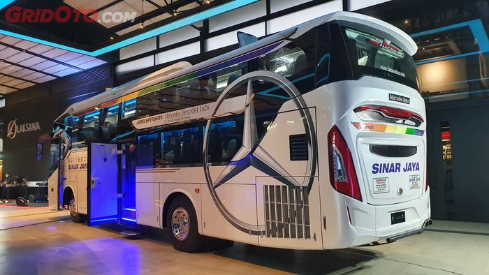 Bus Suites Combi Family Series dibuat dari pengembangan bus sleeper yang mengedepankan konsep kenyamanan untuk 29 penumpang 