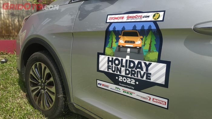 Holiday Fun Drive (2022) diikuti 18 mobil dengan berbagai tipe dan berbagai merek yang digunakan ke berbagai rute berbeda