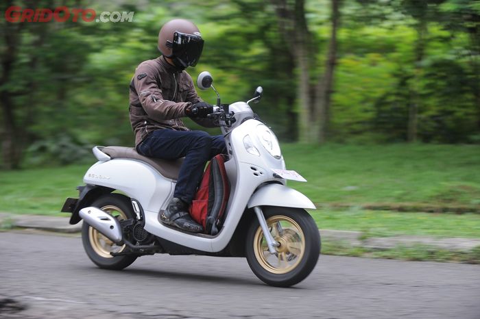 Test ride Honda Scoopy eSP 2021