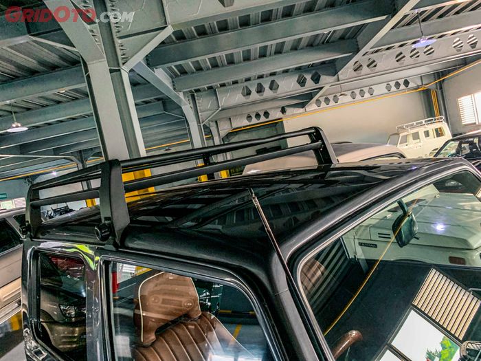 Atap Katana dibikin trepes dan dipasangi roofrack