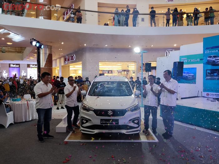 Seremoni peluncuran Suzuki All New Ertiga Hybrid The Park Mall Solo, Sabtu (18/6/2022)