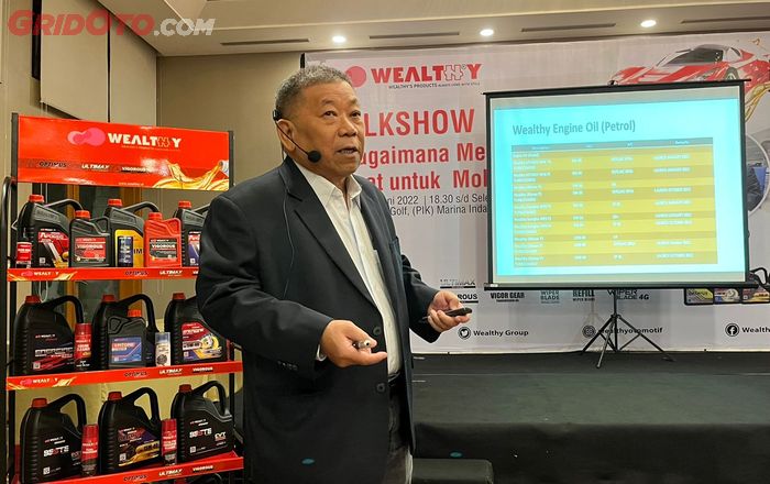 Arief Hidayat, CEO dan Founder Wealthy Group dalam Talkshow Bertajuk &lsquo;Bagaimana Memilih Oli yang Tepat untuk Mobil Saya?&rsquo;