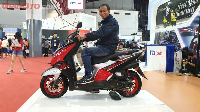 Posisi duduk diatas TVS Ntorq 125 Race XP